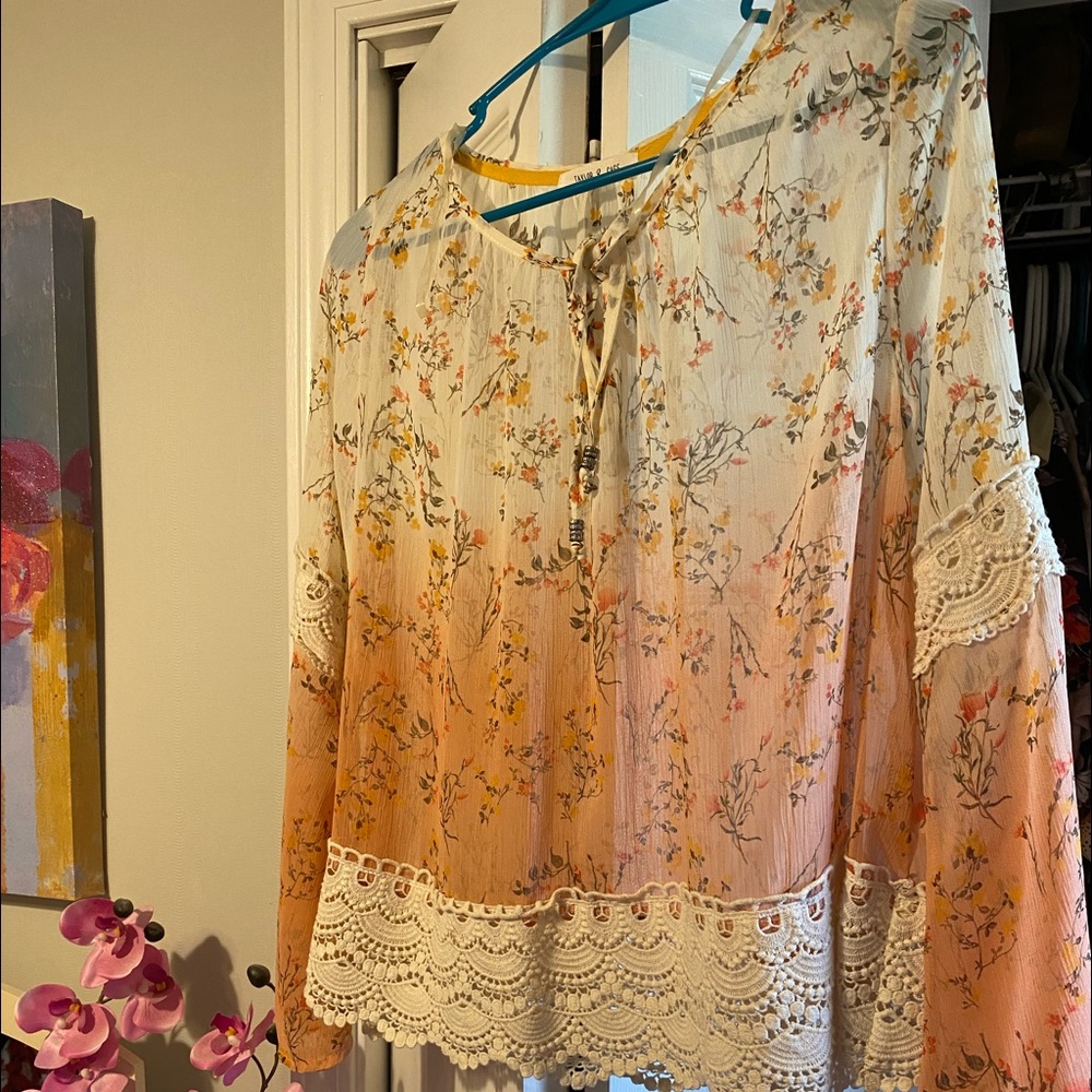 Cute top.